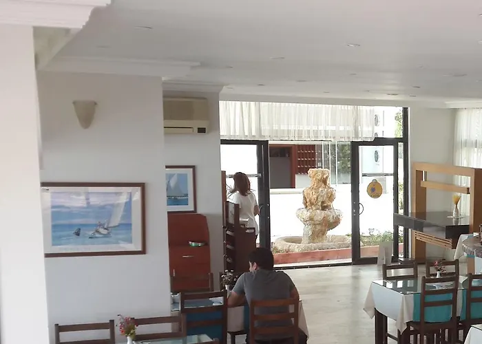 Hotel Alta 2*
